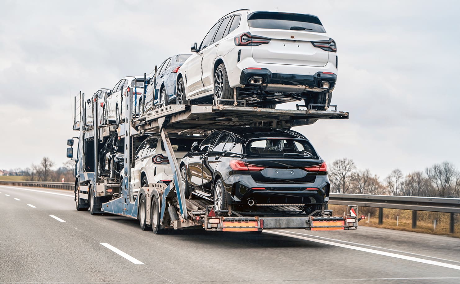 Transporte de veículos na cegonha: Preços em 2025